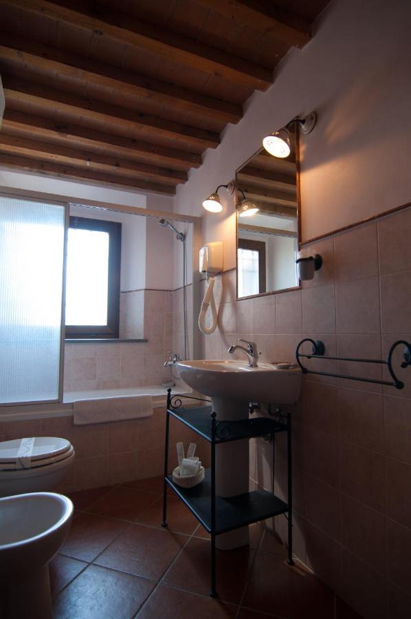 Arpaderba B&B 리보르노 외부 사진